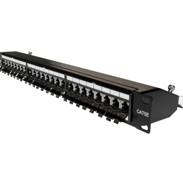 041-372/S/24 front side of patch panel